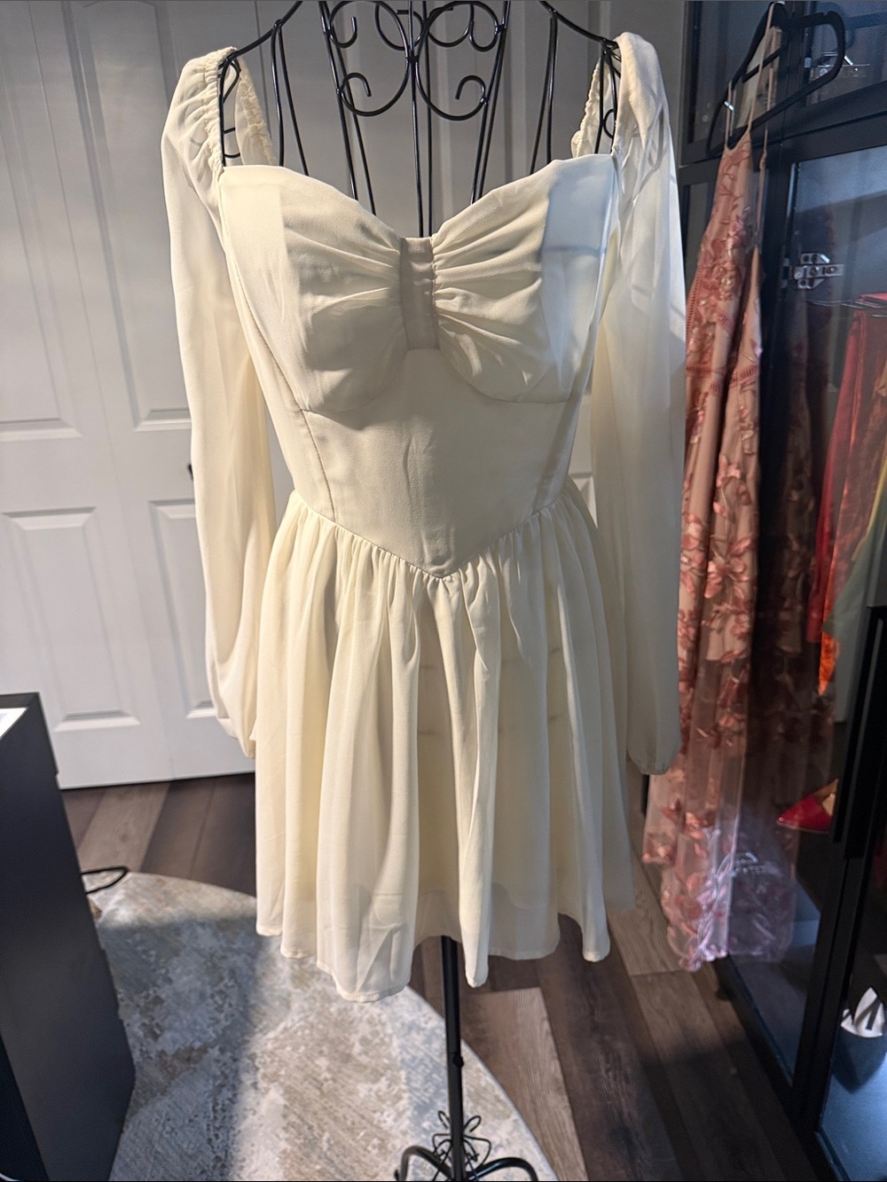 Romantic Sweetheart Mini Dress in Cream